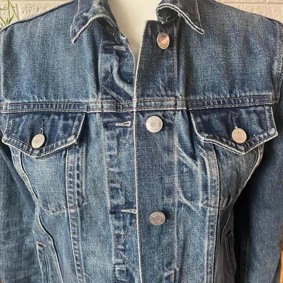 Classic Denim Blue Jean Jacket GAP Size XS EUC - Picture 2 of 8
